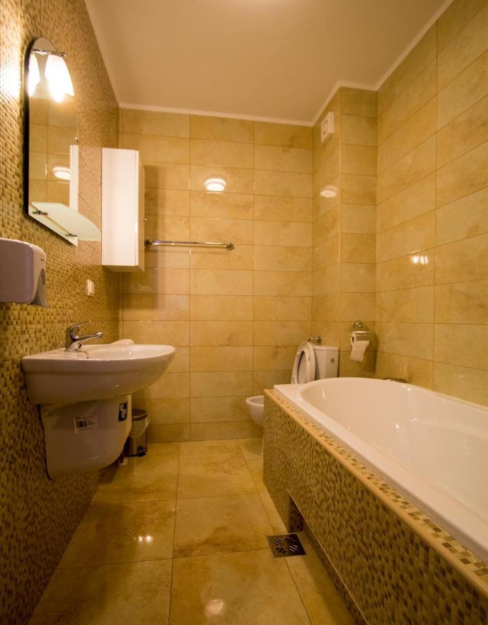 Amadé Hotel Madéfalva Kültér fotó
