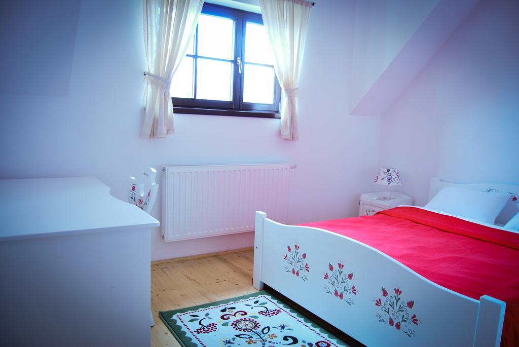 Amadé Hotel Madéfalva Szoba fotó